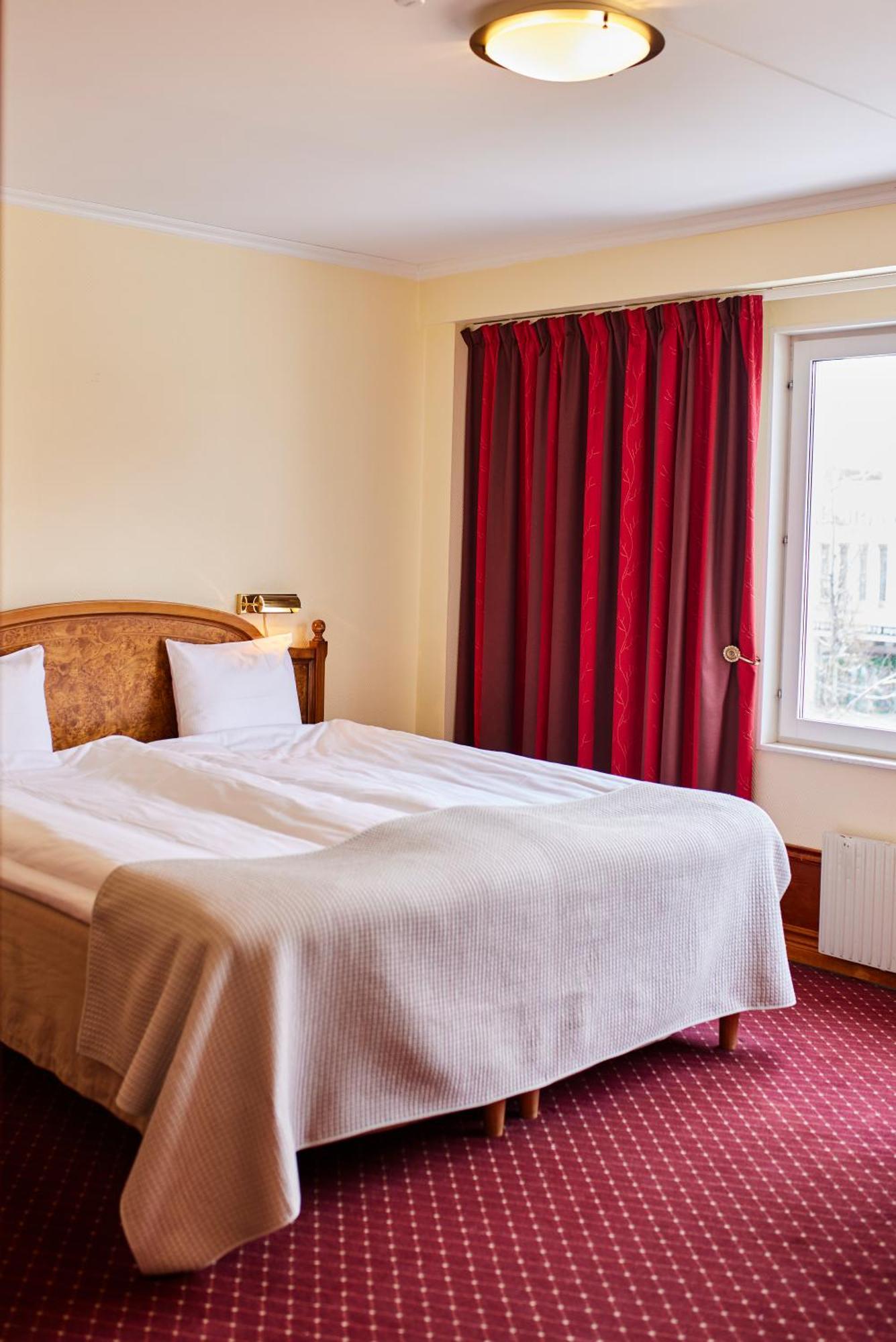 Home Hotel Smedjan Сандвикен Экстерьер фото