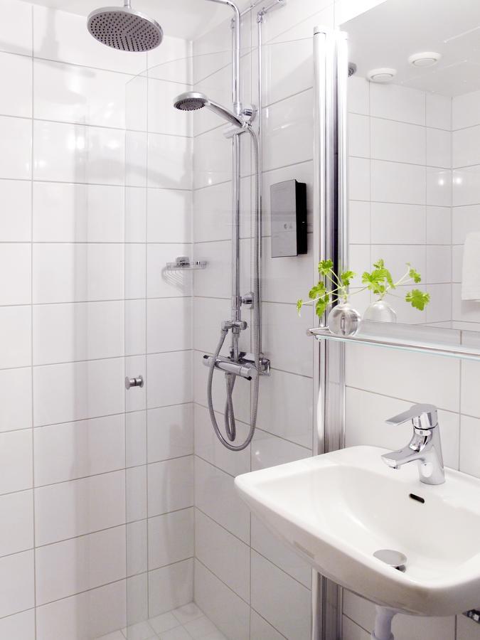 Home Hotel Smedjan Сандвикен Экстерьер фото