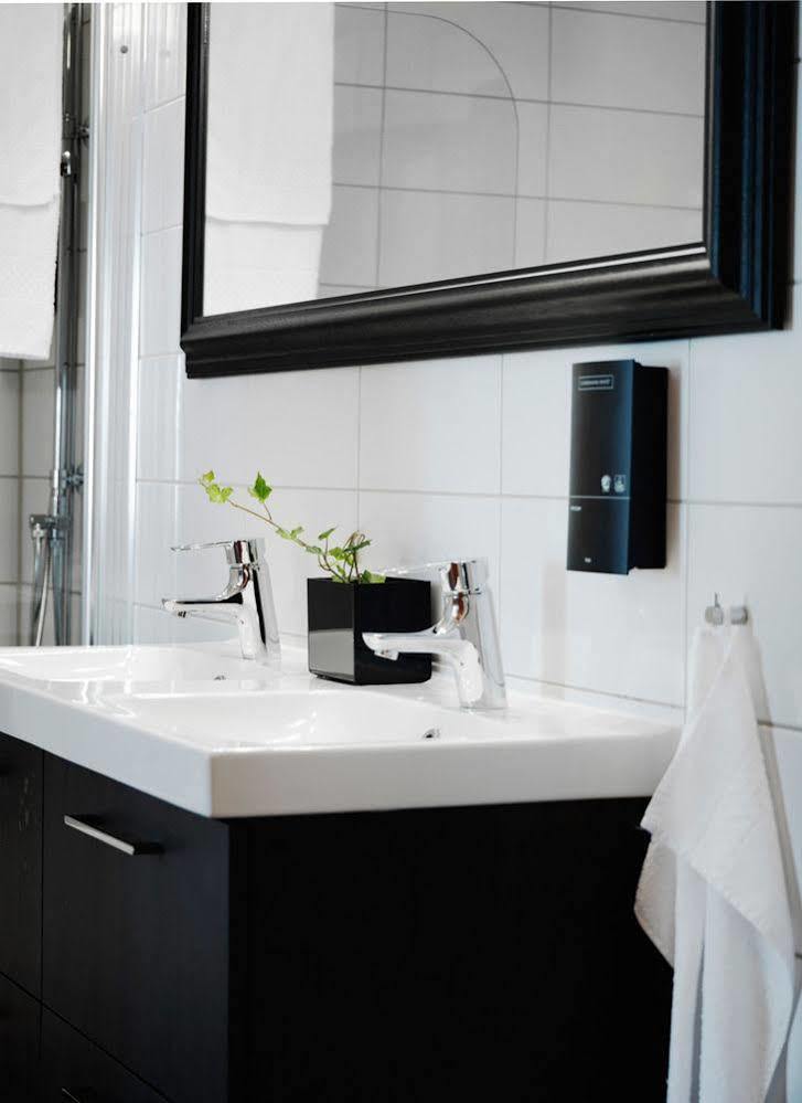 Home Hotel Smedjan Сандвикен Экстерьер фото